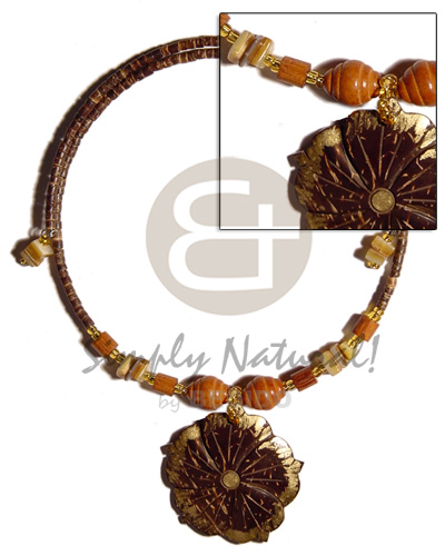 45mm flower coco  gold trimmings pendant combination in choker wire 2-3 heishe nat. brown coco  shell & wood beads accent - Adjustable Necklace