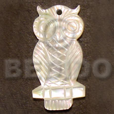 owl MOP carving 40mm - Carved Pendants