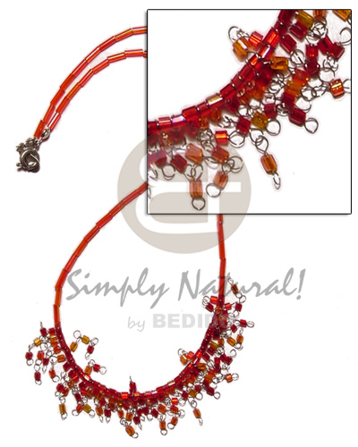 glass beads in red tones in metal looping - Choker Necklace