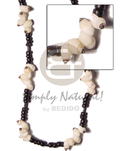 nipples shell  4-5 blk coco Pokalet and beads - Coco Necklace