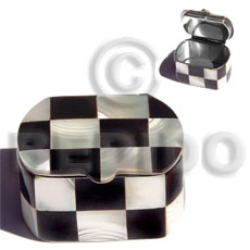 stainless metal casing  inlaid black tab/troca checkered - Gifts & Home Table Decor Set
