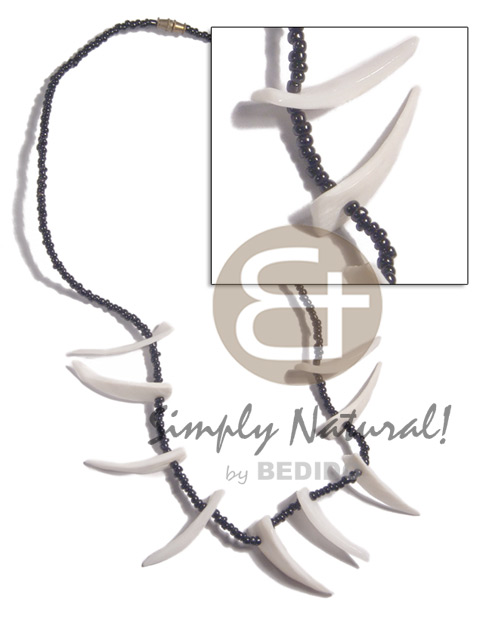White clam tusks in black Glass Beads Necklace