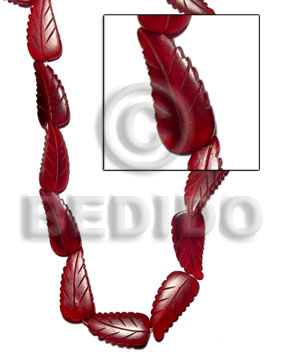 red horn leaf 32mmx12mm - Horn Beads