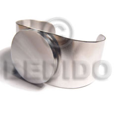 haute hippie 38mmx23mm metal cuff bangle  38mm polished nat. white kabibe shell - Inlaid Metal Bangles