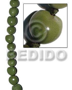 kukui seed / olive green / 16 pcs. per strand - Kukui Lumbang Nuts Beads
