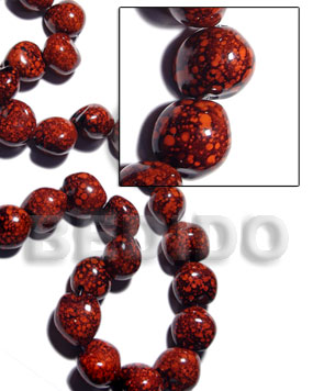 16 pcs. of kukui nuts in high polished paint gloss marbleized red/black combination - Kukui Lumbang Nuts Beads