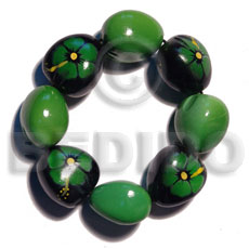 elastic 8 pcs. kukui nuts  bracelet / green & nat. black  2 sided design combination - Kukui Nut Bracelets
