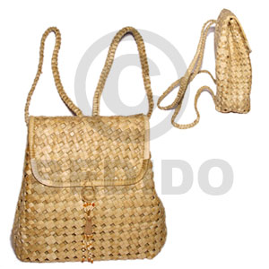 pandan eyelet packbag/ medium/ 10x4x11 in/ handle 32  mahigany tassles accent - Native Bags