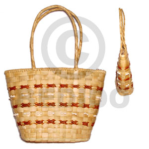 pandan flat weave with centipede/ 9x4x9 1/2 in. / handle 8 in.  nassa shell accent - Native Bags