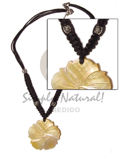 40mm grooved MOP flower in black macrame  metal beads - Natural Earth Color Necklace