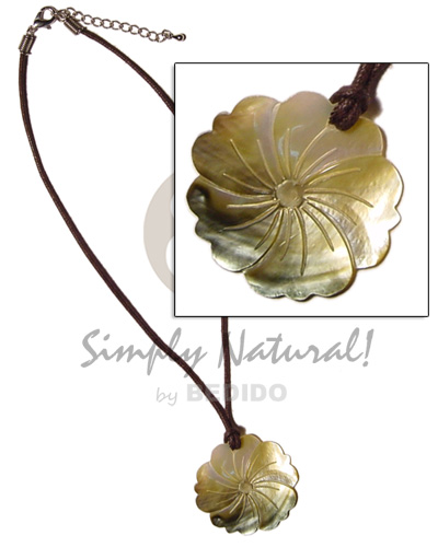 40mm 5 hearts flower blacklip pendant on wax cord - Necklace with Pendant
