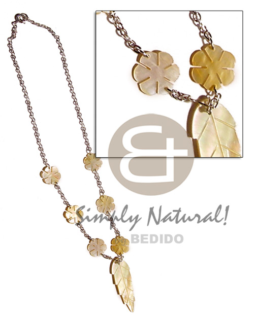 MOP leaf & flowers in metal chain - Necklace with Pendant