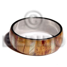 laminated inlaid banana bark  shell in  1 inch folded hinged stainless metal / 65mm in diameter - Resin Bangles