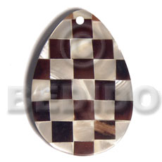 teardrop 45mmx30mm flat resin  laminated checkered blacklip/kabibe shell combination - Resin Pendants