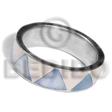 inlaid hammershell in stainless 10mm metal ring/ nat. white  and light blue combination - Rings