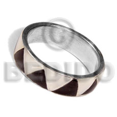 inlaid hammershell in stainless 10mm metal ring / blacktab and nat. white combination - Rings