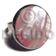big accent haute hippie round 30mm / adjustable metal ring/  polished pastel pink hammershell - Rings