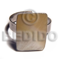 big accent haute hippie rectangular 20mmx15mm / adjustable metal ring/  polished MOP shell - Rings