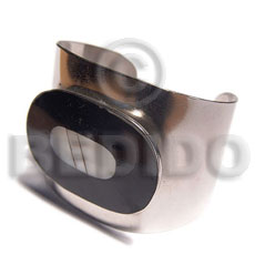 haute hippie 50mmx30mm metal cuff bangle  50mmx33mm oval kabibe shell in black resin - Shell Bangles