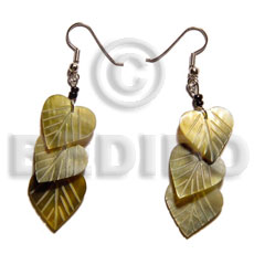 dangling triple hearts blacklip 20mm - Shell Earrings