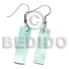 dangling 30x10mm aqua blue hammershelll bar earrings - Shell Earrings