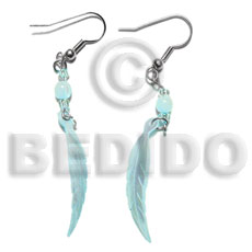dangling 10x40mm aqua blue hammershell leaf and beads earrings - Shell Earrings
