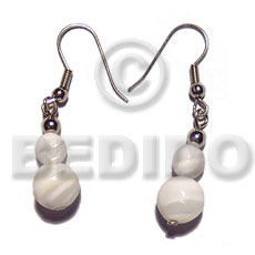 dangling graduated troca beads / female - Shell Earrings