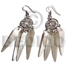 dangling 40mmx8mm hammershell sticks in silver metal - Shell Earrings