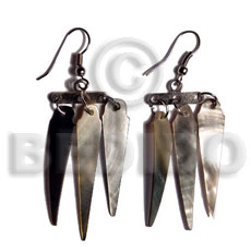 dangling 38mmx8mm blacklip sticks in flatbar metal - Shell Earrings
