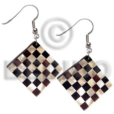 dangling 25mm diamond flat resin  laminated checkered blacklip/kabibe shell combination - Shell Earrings