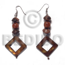 dangling 25mmx25mm diamond laminated golden amber kabibe shell rings  in high gloss  wood beads accent - Shell Earrings
