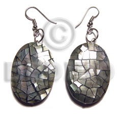 dangling back to back oval and embossed blacklip cracking 35mmx26mm - Shell Earrings
