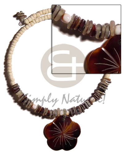 4-5mm bleach coco Pokalet. choker wire  shells & 40mm scallop black tab pendant - Shell Necklace