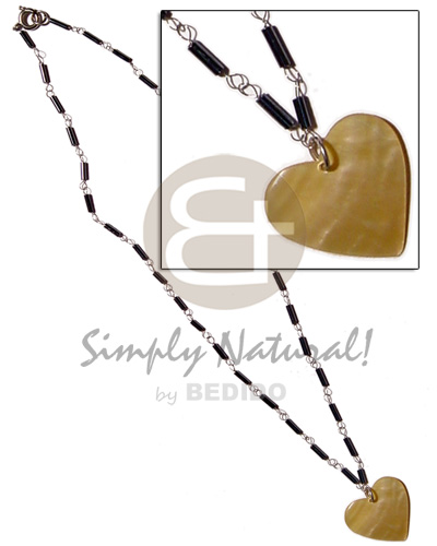 Black cut glass beads in Shell Necklace