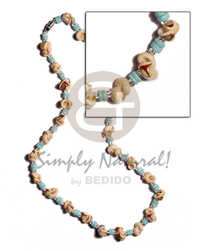 popcorn luhuanus   white clam dyed powder blue & glass beads combination - Shell Necklace
