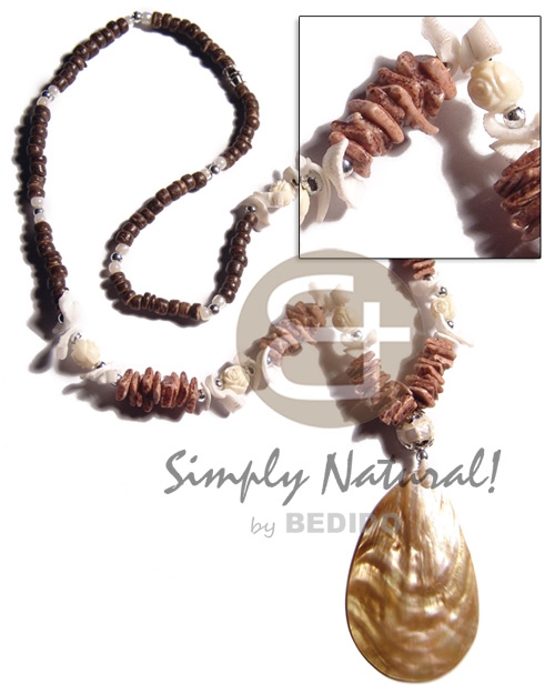 4-5mm coco Pokalet  white rose in brown tones/ crazy cut combination and 60mmx52mm brownlip teardrop / 24in/barrel lock - Shell Necklace