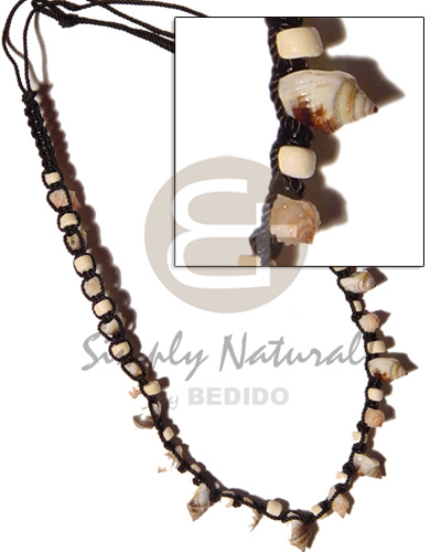 black macramie  bleach 4-5 coco Pokalet and frog shell - Shell Necklace