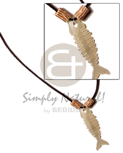 Leather thong fishbone hammershell Shell Necklace