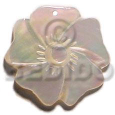 35mm flower hammershell  groove - Shell Pendant