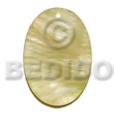 45mmx35mm oval yellow hammershell Shell Pendant
