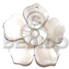 45mm hammershell flower groove Shell Pendant