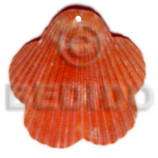 Piktin scallop dyed in red Shell Pendants
