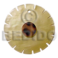 MOP round wheel flower  cowrie shell nectar  45mm - Shell Pendants