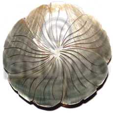50mm flower blacklip shell  groove - Shell Pendants