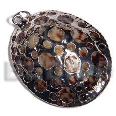 Oval limpit shell approx. Shell Pendants