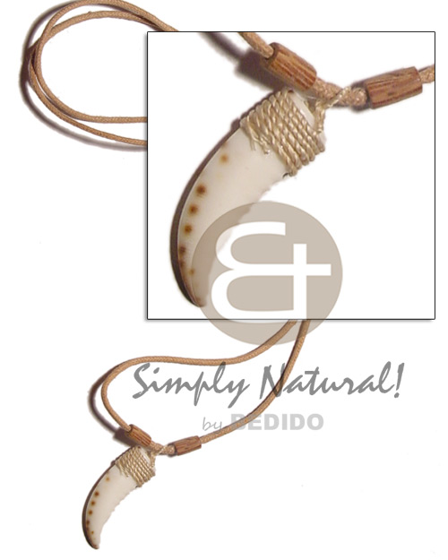 Cowrie fangs palmwood tube Teens Necklace