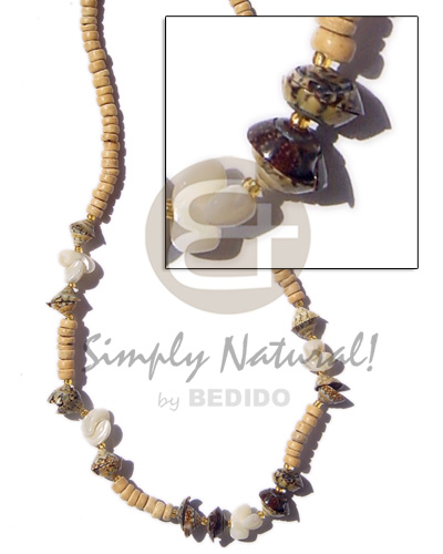 4-5 coco pukalet nat.  troca manol and olive head shell - Unisex Necklace