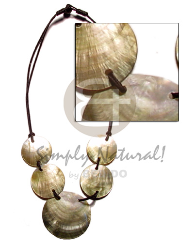 5 round ( 50mm, 35 mm, 30mm ) blacklip shells cord choker - Womens Necklace