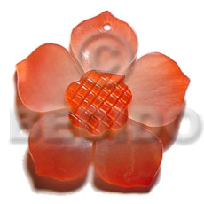 graduated red 40mm hammershell flower  grooved nectar - Carved Pendants