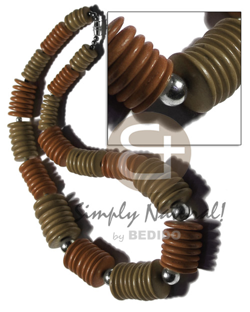 Graduated 20mm 15mm 10mm deep red coco Coco Necklace
